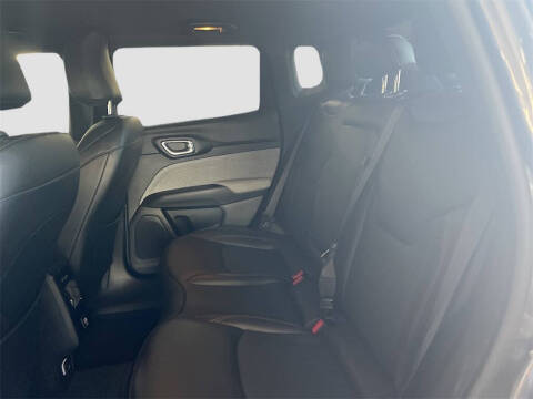 2023 Jeep Compass Latitude Lux