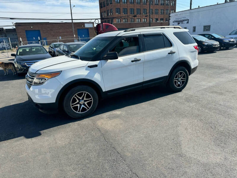 2013 Ford Explorer Base photo 7