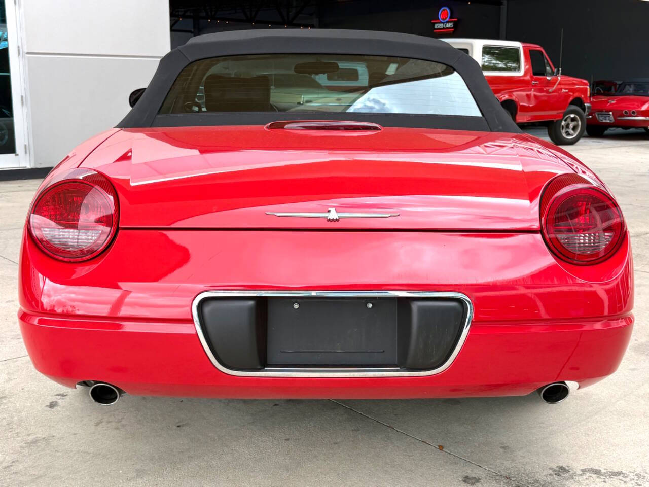 2002 Ford Thunderbird 23