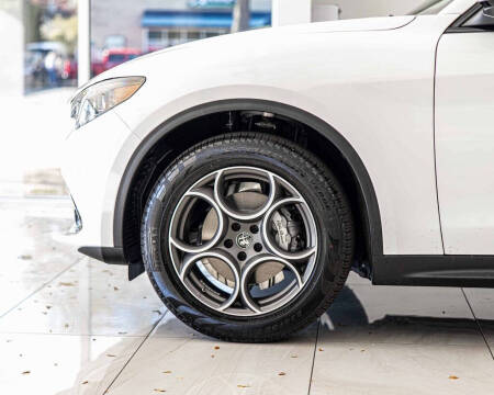 2025 Alfa Romeo Stelvio