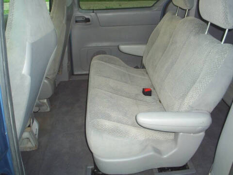 2003 Ford Windstar