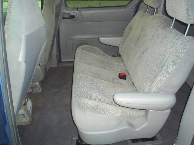 2003 Ford Windstar null photo 6