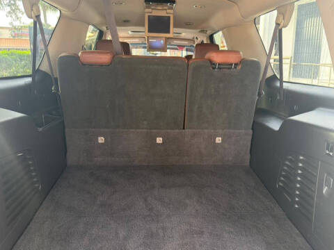 2017 Cadillac Escalade ESV Premium Luxury