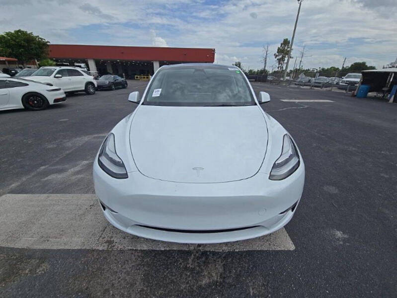 2023 Tesla Model Y Long Range