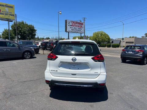 2017 Nissan Rogue S
