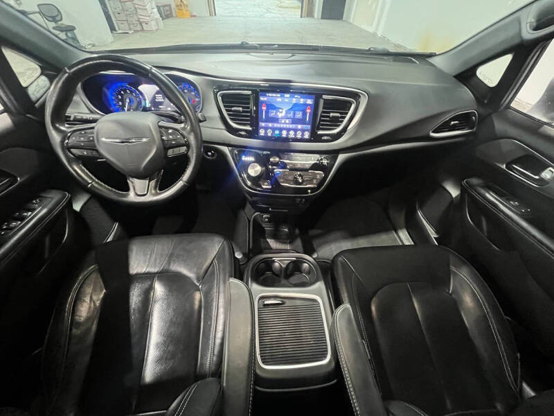 2018 Chrysler Pacifica Touring L Plus