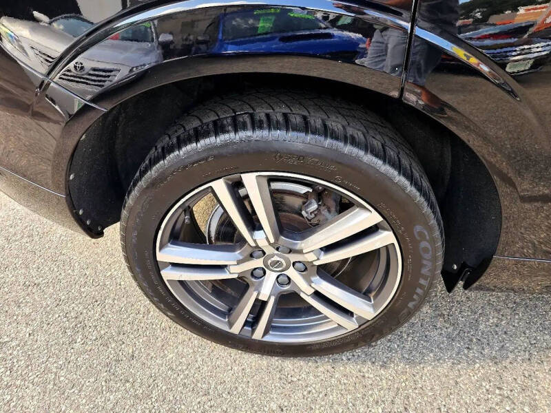 2018 Volvo XC60 T6 Momentum