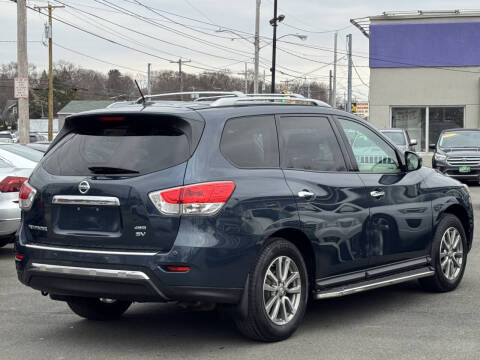 2015 Nissan Pathfinder SV