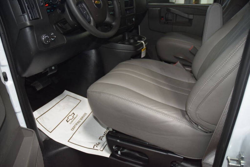 2026 Chevrolet Express LS 3500