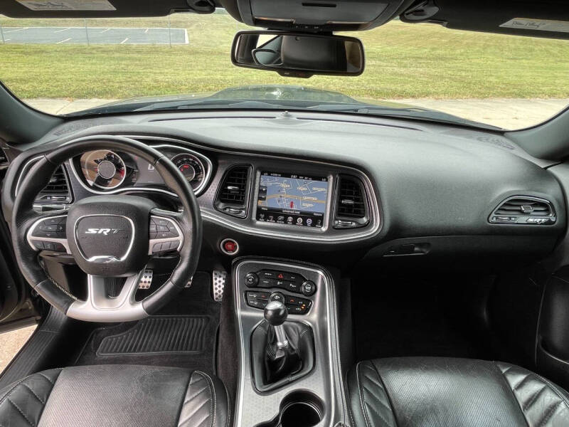 2015 Dodge Challenger SRT 392