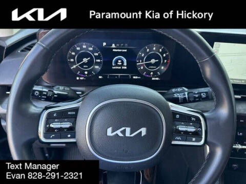 2024 Kia Carnival SX
