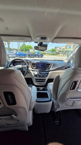 2018 Chrysler Pacifica Touring L Plus