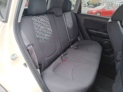 2011 Kia Soul +