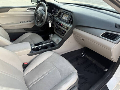 2015 Hyundai Sonata SE