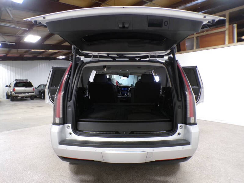 2020 Cadillac Escalade Luxury