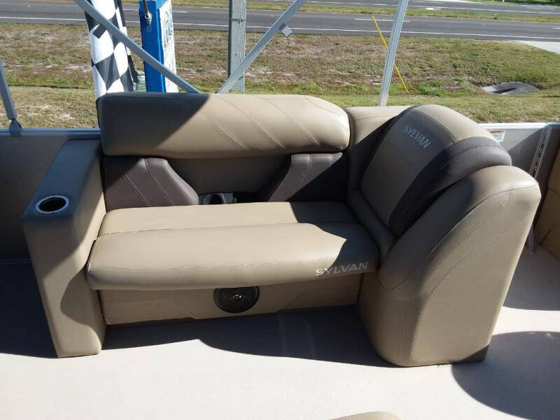 2023 Sylvan Mirage 820
