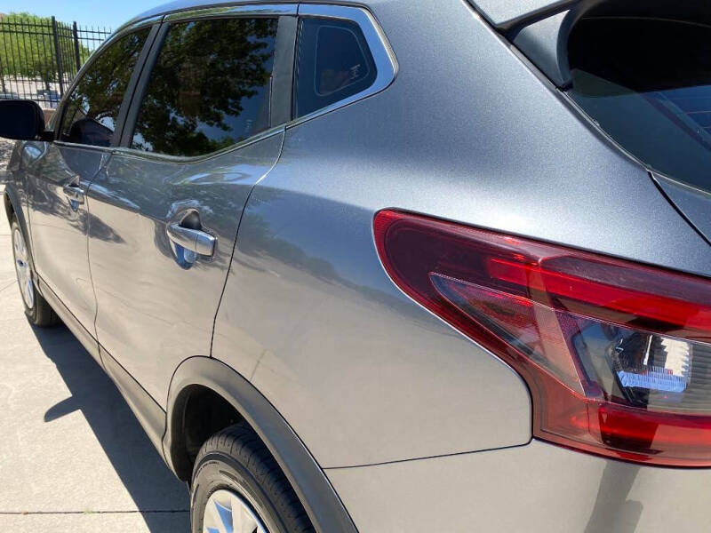 2020 Nissan Rogue Sport S