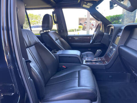 2016 Lincoln Navigator L Select