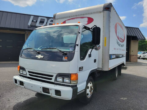 2003 Chevrolet W4500 for sale at I-Deal Cars in Harrisburg PA