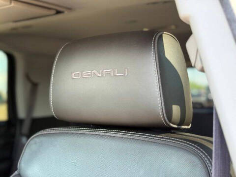 2017 GMC Yukon Denali
