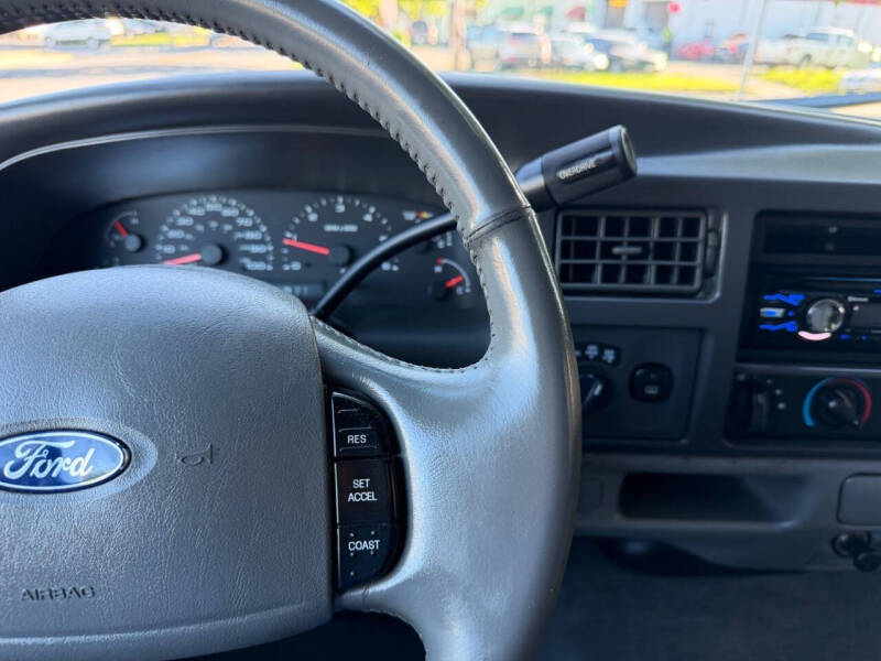 2003 Ford Excursion XLT