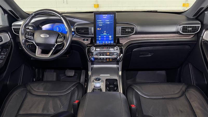 2021 Ford Explorer Platinum