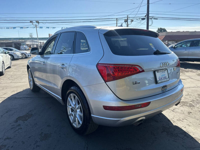 2010 Audi Q5 Premium photo 8