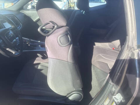 2015 Dodge Challenger SXT