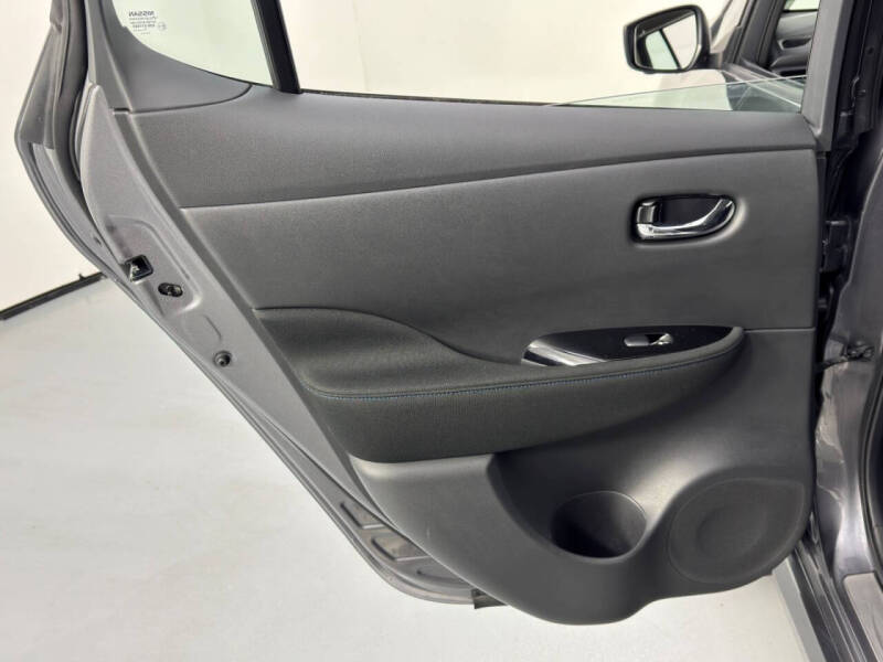 2024 Nissan LEAF SV PLUS