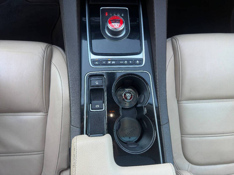 2017 Jaguar F-PACE 20d Prestige