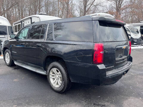 2016 Chevrolet Suburban LS