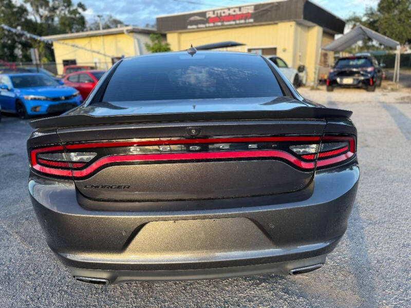 2017 Dodge Charger SXT