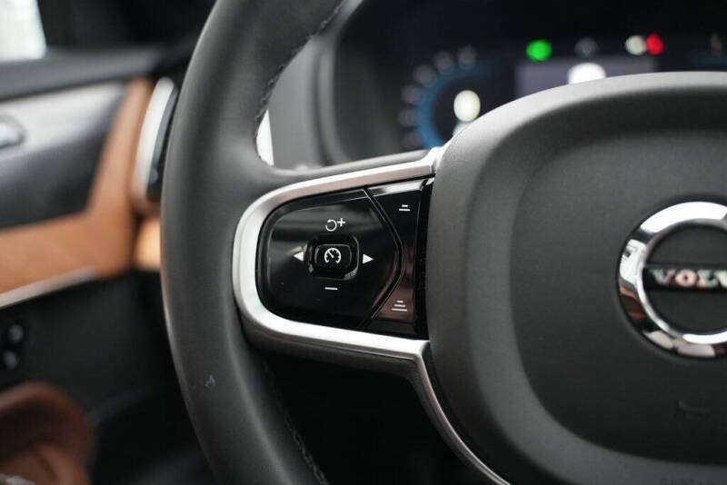 2023 Volvo XC90 B6 Plus Bright Theme 7P