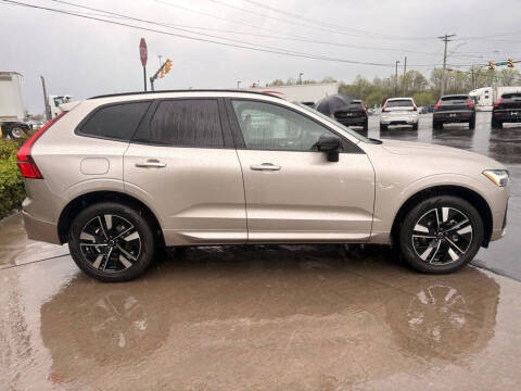 2026 Volvo XC60 B5 Plus
