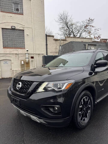 2020 Nissan Pathfinder SL