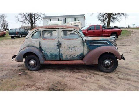1937 Ford 4 door slant back