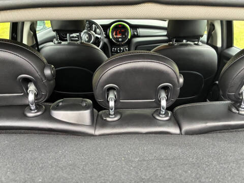 2016 MINI Hardtop 4 Door Cooper