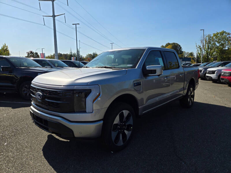 2025 Ford F-150 Lightning Platinum