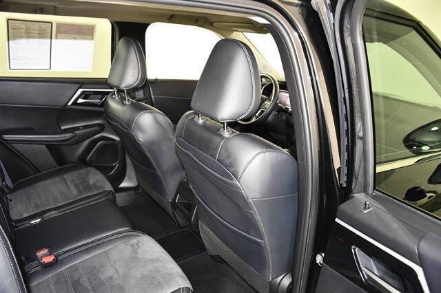 2025 Mitsubishi Outlander PHEV SE