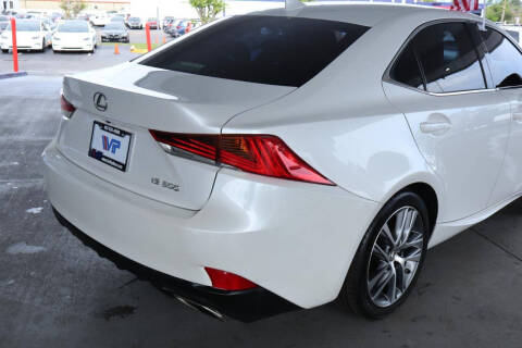 2018 Lexus IS 300