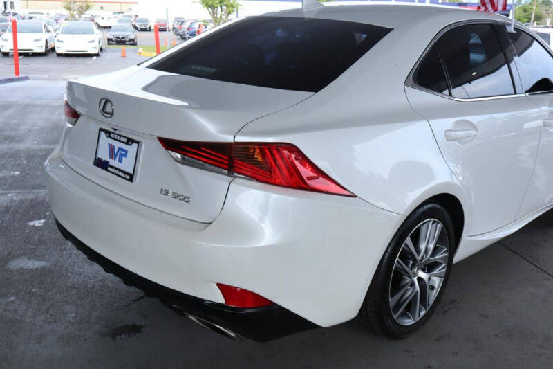 2018 Lexus IS 300