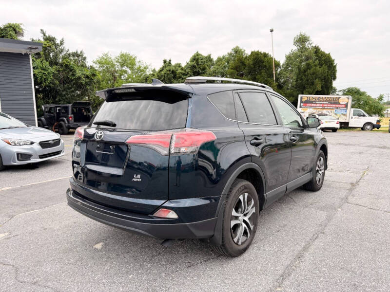 2017 Toyota RAV4 LE