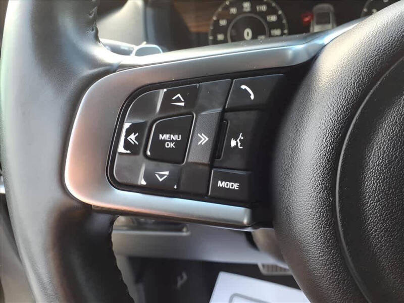 2020 Jaguar F-PACE Checkered Flag Limited Edition