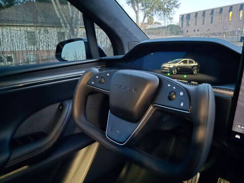 2022 Tesla Model X Plaid