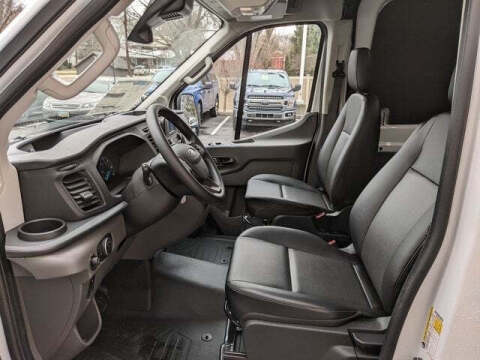 2025 Ford Transit 250