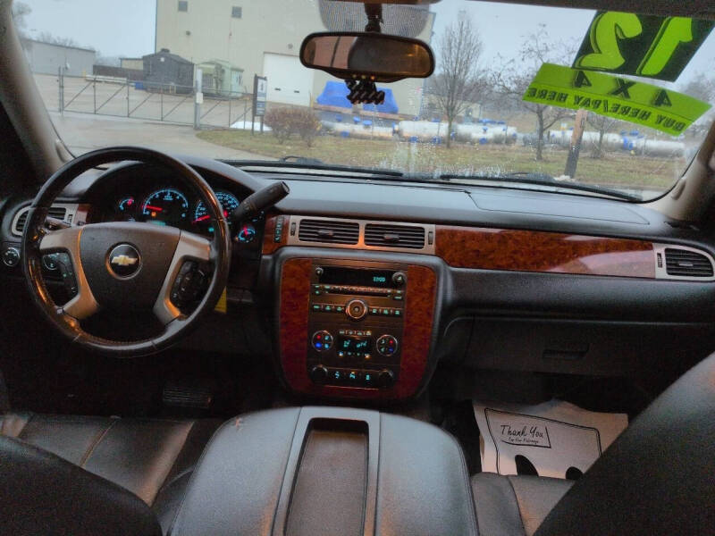 2012 Chevrolet Suburban LT