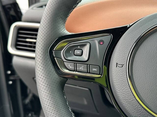 2025 VinFast VF8 Plus