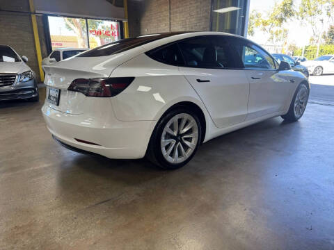 2021 Tesla Model 3 Standard Range Plus