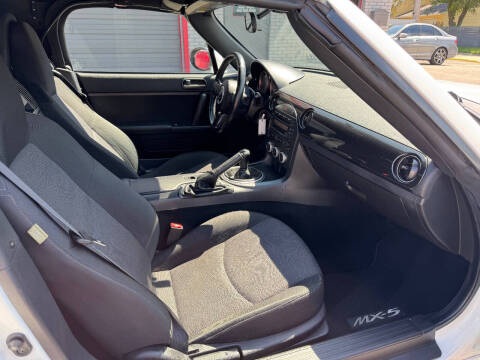 2013 Mazda MX-5 Miata Sport