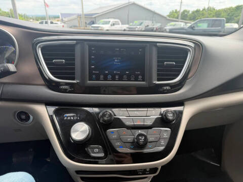 2018 Chrysler Pacifica Touring L